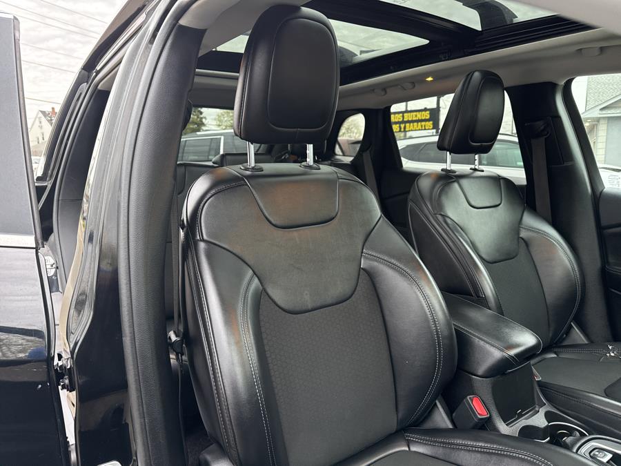 2019 Jeep Cherokee Latitude Plus 4x4, available for sale in Little Ferry, New Jersey | Victoria Preowned Autos Inc. Little Ferry, New Jersey 2019 Jeep Cherokee Latitude Plus 4x4, available for sale in Little Ferry, New Jersey | Victoria Preowned Autos Inc. Little Ferry, New Jersey