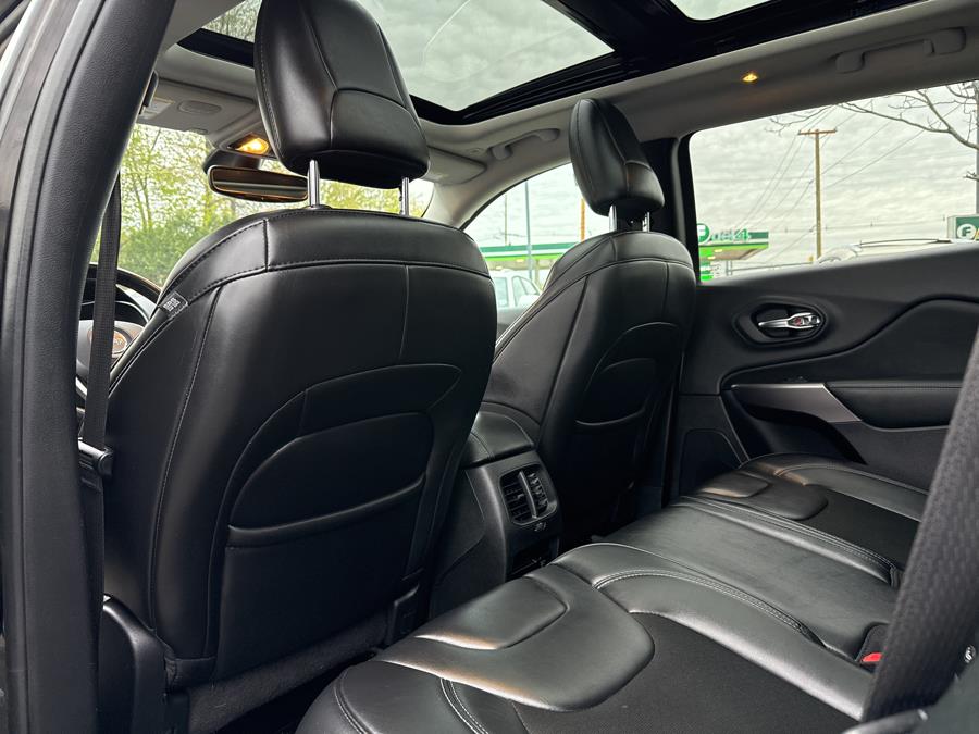 2019 Jeep Cherokee Latitude Plus 4x4, available for sale in Little Ferry, New Jersey | Victoria Preowned Autos Inc. Little Ferry, New Jersey 2019 Jeep Cherokee Latitude Plus 4x4, available for sale in Little Ferry, New Jersey | Victoria Preowned Autos Inc. Little Ferry, New Jersey