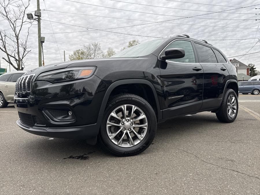 2019 Jeep Cherokee Latitude Plus 4x4, available for sale in Little Ferry, New Jersey | Victoria Preowned Autos Inc. Little Ferry, New Jersey 2019 Jeep Cherokee Latitude Plus 4x4, available for sale in Little Ferry, New Jersey | Victoria Preowned Autos Inc. Little Ferry, New Jersey