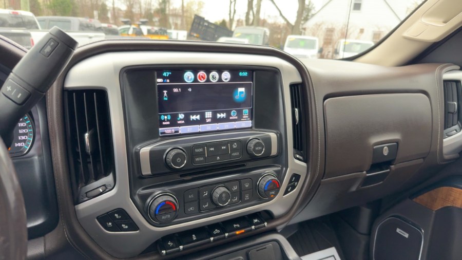 2018 GMC Sierra 1500 4WD Crew Cab 143.5" SLT, available for sale in Waterbury, Connecticut | West End Automotive Center. Waterbury, Connecticut 2018 GMC Sierra 1500 4WD Crew Cab 143.5" SLT, available for sale in Waterbury, Connecticut | West End Automotive Center. Waterbury, Connecticut