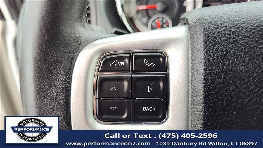 2019 Dodge Grand Caravan SE Wagon, available for sale in Wilton, Connecticut | Performance Motor Cars Of Connecticut LLC. Wilton, Connecticut 2019 Dodge Grand Caravan SE Wagon, available for sale in Wilton, Connecticut | Performance Motor Cars Of Connecticut LLC. Wilton, Connecticut