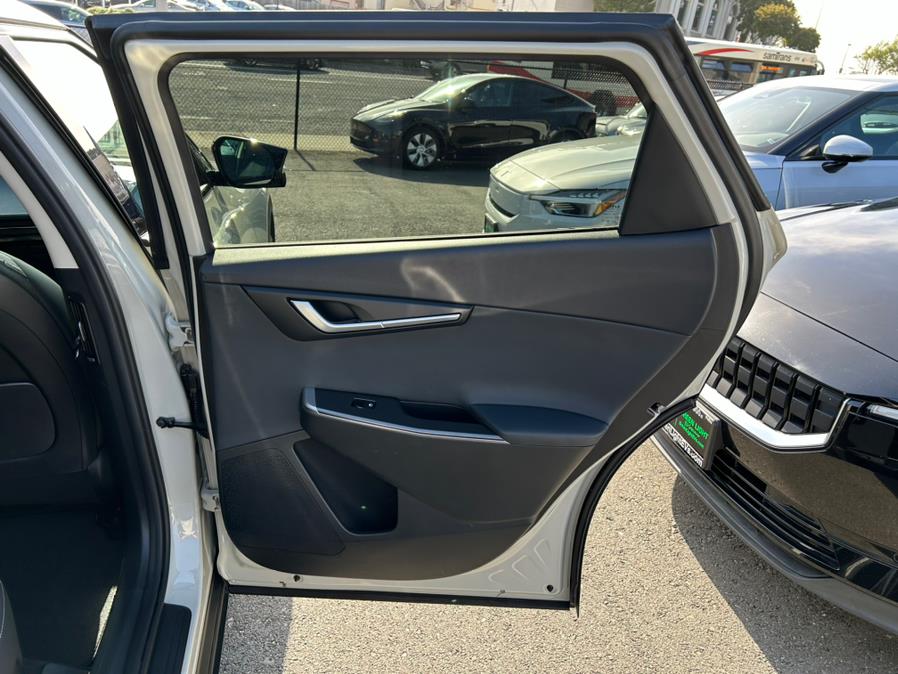 2024 Kia EV6 Long Range RWD, available for sale in Daly City, California | Green Light Auto Wholesale. Daly City, California 2024 Kia EV6 Long Range RWD, available for sale in Daly City, California | Green Light Auto Wholesale. Daly City, California