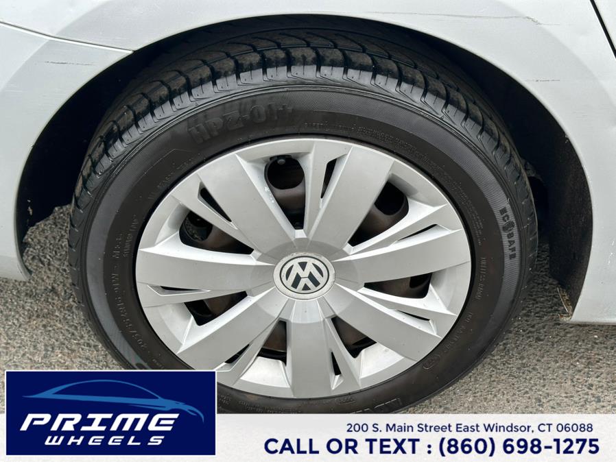 2013 Volkswagen Jetta Sedan 4dr Auto SE PZEV, available for sale in East Windsor, Connecticut | Prime Wheels. East Windsor, Connecticut 2013 Volkswagen Jetta Sedan 4dr Auto SE PZEV, available for sale in East Windsor, Connecticut | Prime Wheels. East Windsor, Connecticut