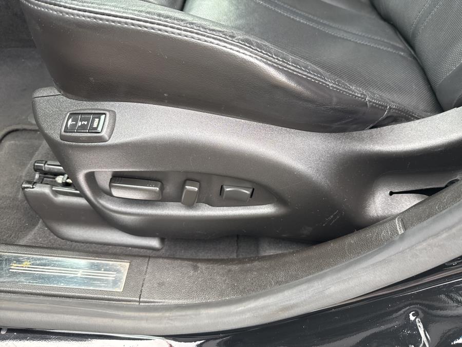 2011 Cadillac SRX FWD 4dr Luxury Collection, available for sale in Islip, New York | L.I. Auto Gallery. Islip, New York 2011 Cadillac SRX FWD 4dr Luxury Collection, available for sale in Islip, New York | L.I. Auto Gallery. Islip, New York