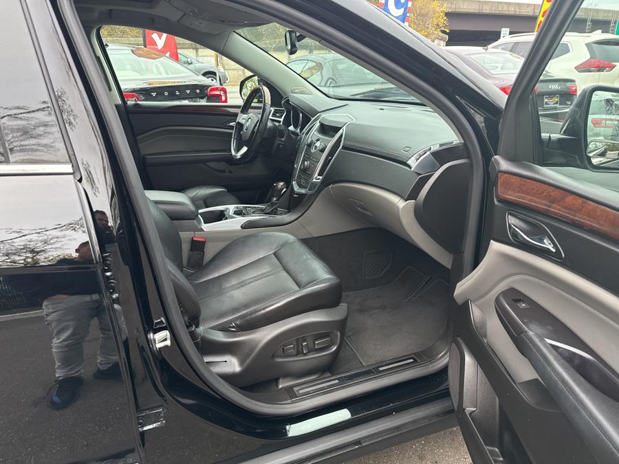 2011 Cadillac SRX FWD 4dr Luxury Collection, available for sale in Islip, New York | L.I. Auto Gallery. Islip, New York 2011 Cadillac SRX FWD 4dr Luxury Collection, available for sale in Islip, New York | L.I. Auto Gallery. Islip, New York