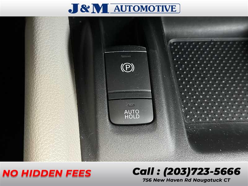2022 Nissan Rogue Sport SL, available for sale in Naugatuck, Connecticut | J&M Automotive Sls&Svc LLC. Naugatuck, Connecticut 2022 Nissan Rogue Sport SL, available for sale in Naugatuck, Connecticut | J&M Automotive Sls&Svc LLC. Naugatuck, Connecticut