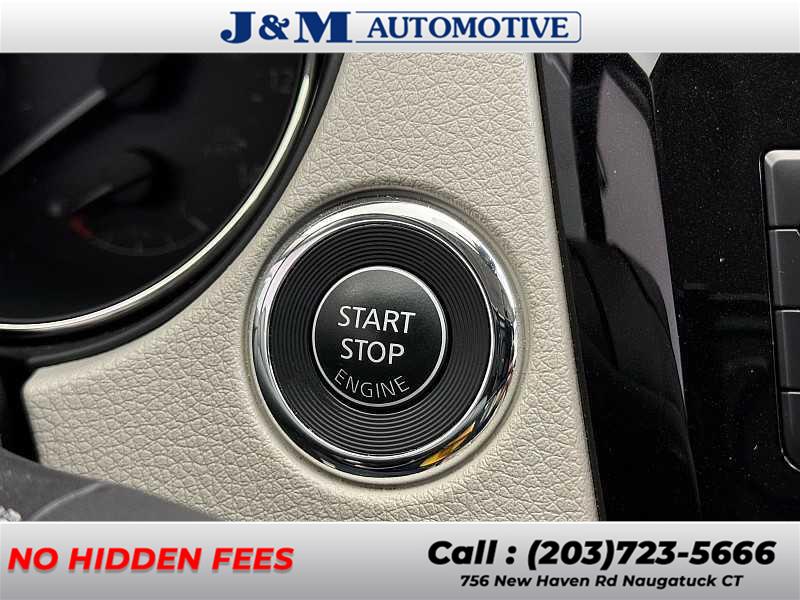 2022 Nissan Rogue Sport SL, available for sale in Naugatuck, Connecticut | J&M Automotive Sls&Svc LLC. Naugatuck, Connecticut 2022 Nissan Rogue Sport SL, available for sale in Naugatuck, Connecticut | J&M Automotive Sls&Svc LLC. Naugatuck, Connecticut