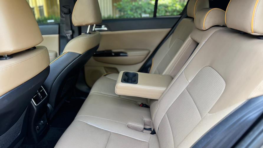 2018 Kia Sportage SX Turbo FWD, available for sale in Tustin, California | Carox LLC. Tustin, California 2018 Kia Sportage SX Turbo FWD, available for sale in Tustin, California | Carox LLC. Tustin, California