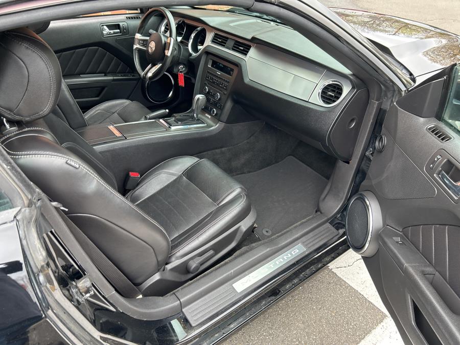 2014 Ford Mustang 2dr Conv V6 Premium, available for sale in Waterbury, Connecticut | National Auto Brokers, Inc.. Waterbury, Connecticut 2014 Ford Mustang 2dr Conv V6 Premium, available for sale in Waterbury, Connecticut | National Auto Brokers, Inc.. Waterbury, Connecticut