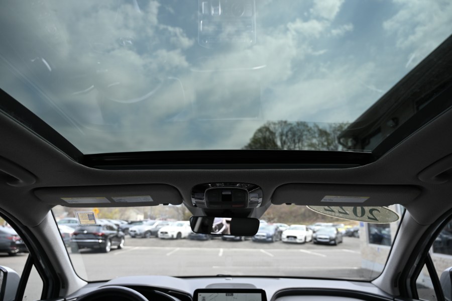 2022 Hyundai Santa Fe Limited AWD, available for sale in Waterbury, Connecticut | Highline Car Connection. Waterbury, Connecticut 2022 Hyundai Santa Fe Limited AWD, available for sale in Waterbury, Connecticut | Highline Car Connection. Waterbury, Connecticut