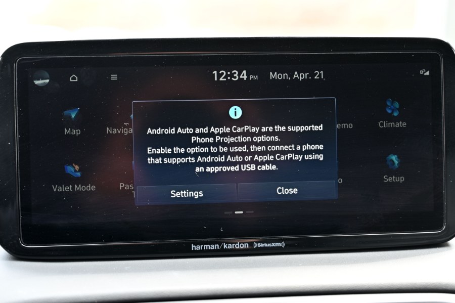2022 Hyundai Santa Fe Limited AWD, available for sale in Waterbury, Connecticut | Highline Car Connection. Waterbury, Connecticut 2022 Hyundai Santa Fe Limited AWD, available for sale in Waterbury, Connecticut | Highline Car Connection. Waterbury, Connecticut