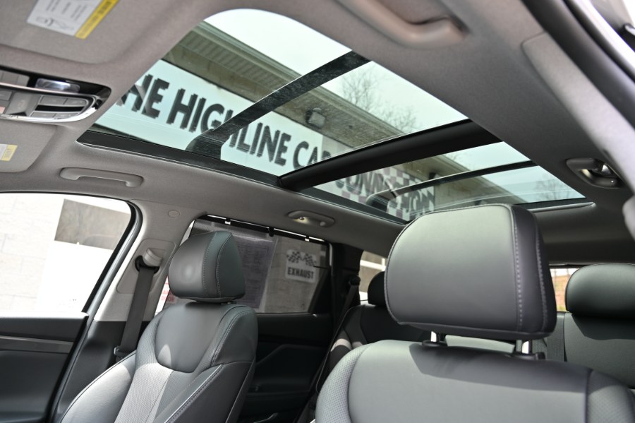 2022 Hyundai Santa Fe Limited AWD, available for sale in Waterbury, Connecticut | Highline Car Connection. Waterbury, Connecticut 2022 Hyundai Santa Fe Limited AWD, available for sale in Waterbury, Connecticut | Highline Car Connection. Waterbury, Connecticut