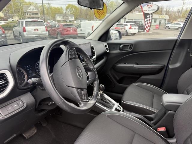 2022 Hyundai Venue Limited, available for sale in Stratford, Connecticut | Wiz Leasing Inc. Stratford, Connecticut 2022 Hyundai Venue Limited, available for sale in Stratford, Connecticut | Wiz Leasing Inc. Stratford, Connecticut