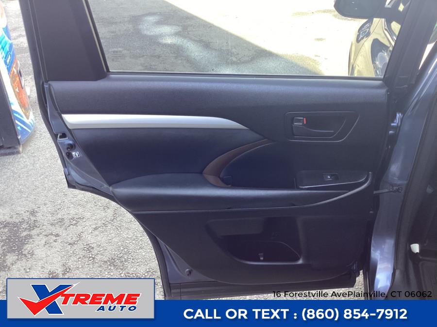 2015 Toyota Highlander AWD 4dr V6 LE Plus (Natl), available for sale in Plainville, Connecticut | Xtreme Auto. Plainville, Connecticut 2015 Toyota Highlander AWD 4dr V6 LE Plus (Natl), available for sale in Plainville, Connecticut | Xtreme Auto. Plainville, Connecticut