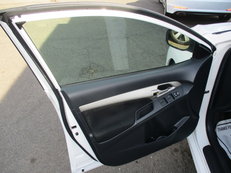 2009 Toyota Matrix Matrix FWD, available for sale in Meriden, Connecticut | Cos Central Auto. Meriden, Connecticut 2009 Toyota Matrix Matrix FWD, available for sale in Meriden, Connecticut | Cos Central Auto. Meriden, Connecticut