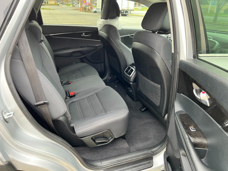 2016 Kia Sorento FWD 4dr 2.4L LX, available for sale in Hartford , Connecticut | Ledyard Auto Sale LLC. Hartford , Connecticut 2016 Kia Sorento FWD 4dr 2.4L LX, available for sale in Hartford , Connecticut | Ledyard Auto Sale LLC. Hartford , Connecticut
