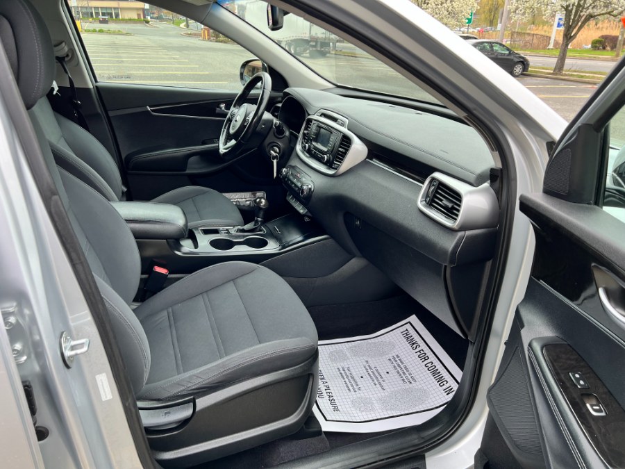 2016 Kia Sorento FWD 4dr 2.4L LX, available for sale in Hartford , Connecticut | Ledyard Auto Sale LLC. Hartford , Connecticut 2016 Kia Sorento FWD 4dr 2.4L LX, available for sale in Hartford , Connecticut | Ledyard Auto Sale LLC. Hartford , Connecticut