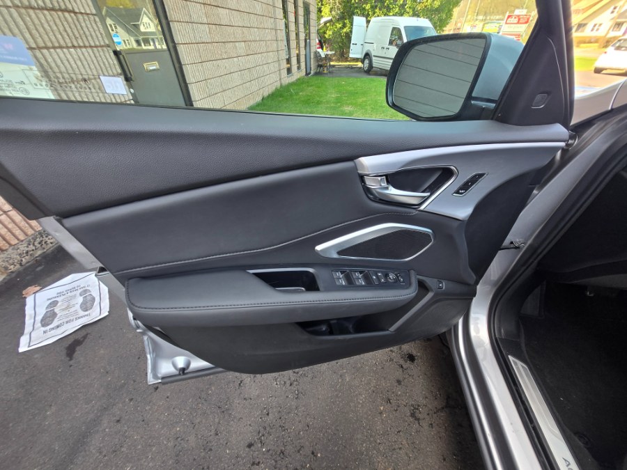 2024 Acura RDX SH-AWD, available for sale in Bristol, Connecticut | Dealmax Motors LLC. Bristol, Connecticut 2024 Acura RDX SH-AWD, available for sale in Bristol, Connecticut | Dealmax Motors LLC. Bristol, Connecticut