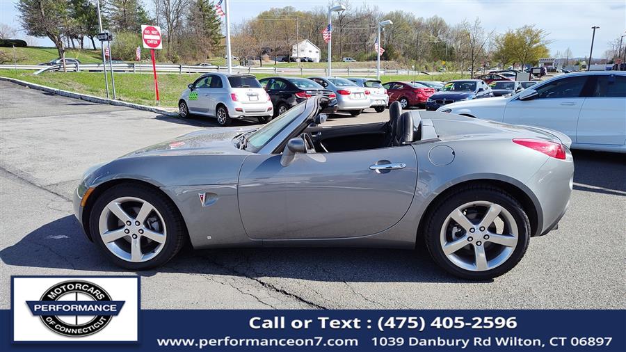 2008 Pontiac Solstice 2dr Conv, available for sale in Wilton, Connecticut | Performance Motor Cars Of Connecticut LLC. Wilton, Connecticut 2008 Pontiac Solstice 2dr Conv, available for sale in Wilton, Connecticut | Performance Motor Cars Of Connecticut LLC. Wilton, Connecticut
