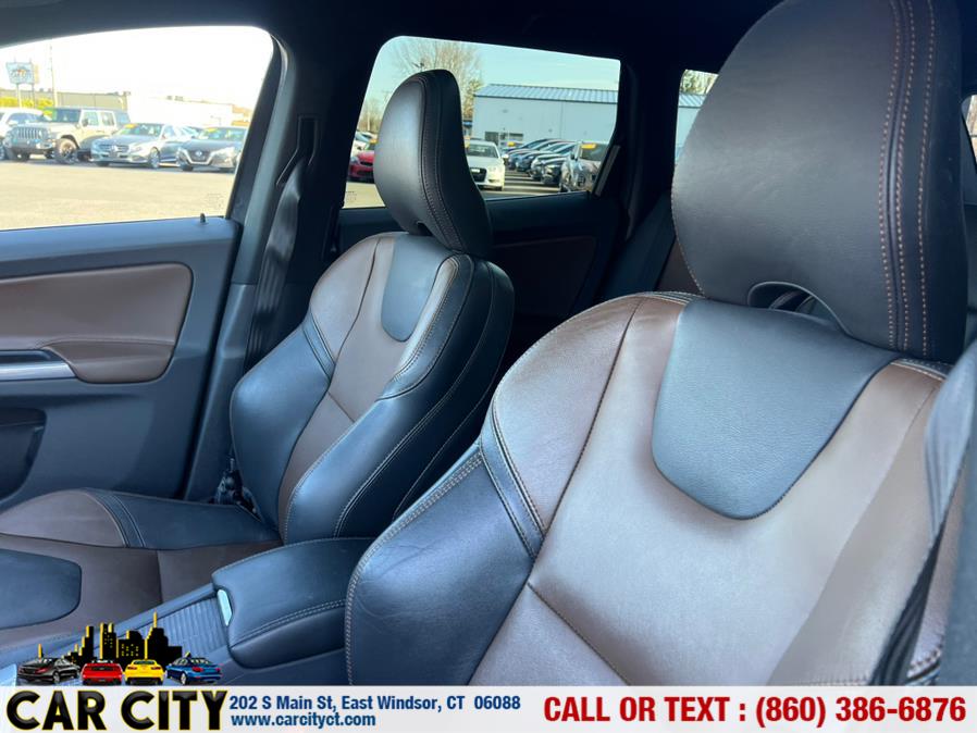 2016 Volvo XC60 AWD 4dr T5 Premier, available for sale in East Windsor, Connecticut | Car City LLC. East Windsor, Connecticut 2016 Volvo XC60 AWD 4dr T5 Premier, available for sale in East Windsor, Connecticut | Car City LLC. East Windsor, Connecticut