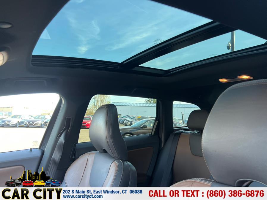 2016 Volvo XC60 AWD 4dr T5 Premier, available for sale in East Windsor, Connecticut | Car City LLC. East Windsor, Connecticut 2016 Volvo XC60 AWD 4dr T5 Premier, available for sale in East Windsor, Connecticut | Car City LLC. East Windsor, Connecticut