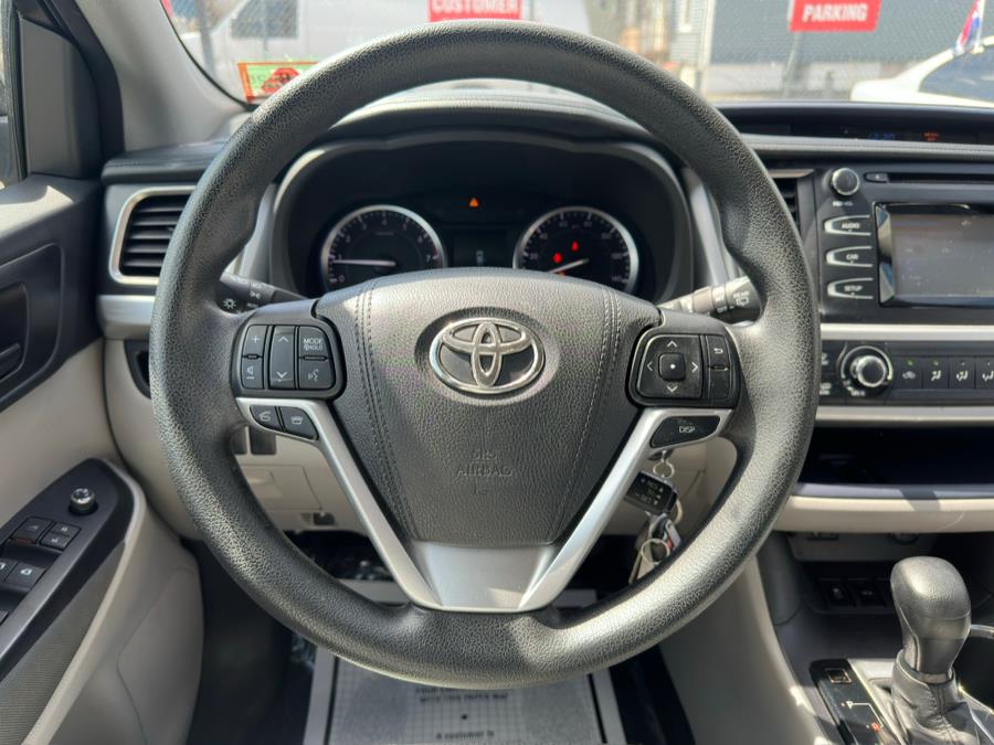 2016 Toyota Highlander AWD 4dr V6 LE (Natl), available for sale in Irvington , New Jersey | Auto Haus of Irvington Corp. Irvington , New Jersey 2016 Toyota Highlander AWD 4dr V6 LE (Natl), available for sale in Irvington , New Jersey | Auto Haus of Irvington Corp. Irvington , New Jersey