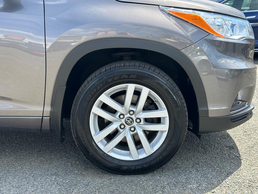 2016 Toyota Highlander AWD 4dr V6 LE (Natl), available for sale in Irvington , New Jersey | Auto Haus of Irvington Corp. Irvington , New Jersey 2016 Toyota Highlander AWD 4dr V6 LE (Natl), available for sale in Irvington , New Jersey | Auto Haus of Irvington Corp. Irvington , New Jersey