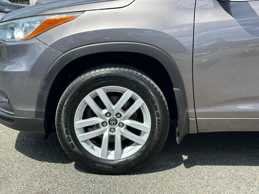 2016 Toyota Highlander AWD 4dr V6 LE (Natl), available for sale in Irvington , New Jersey | Auto Haus of Irvington Corp. Irvington , New Jersey 2016 Toyota Highlander AWD 4dr V6 LE (Natl), available for sale in Irvington , New Jersey | Auto Haus of Irvington Corp. Irvington , New Jersey