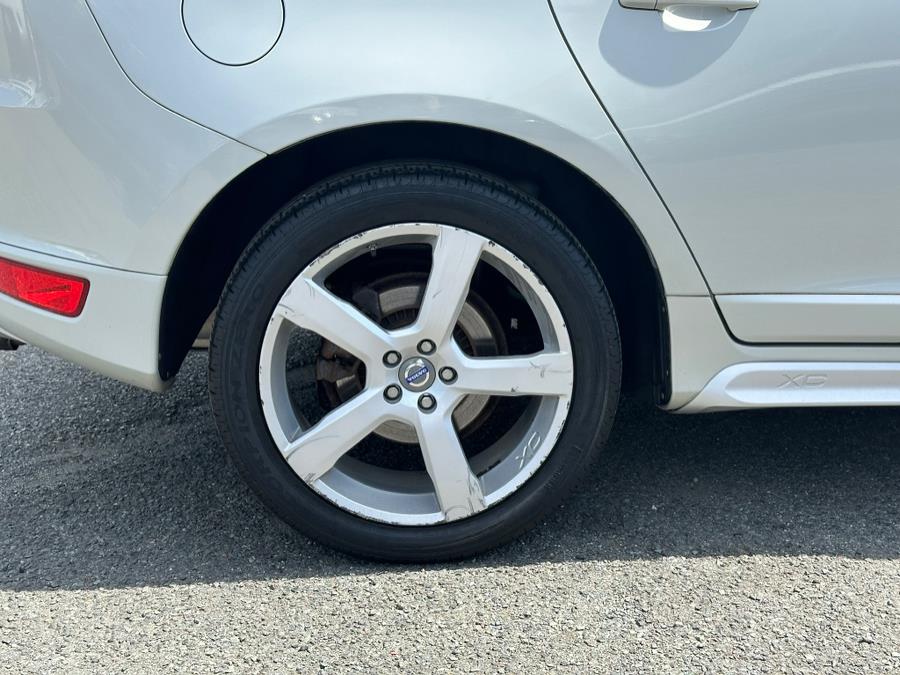 2011 Volvo XC60 AWD 4dr 3.0T w/Moonroof, available for sale in Irvington , New Jersey | Auto Haus of Irvington Corp. Irvington , New Jersey 2011 Volvo XC60 AWD 4dr 3.0T w/Moonroof, available for sale in Irvington , New Jersey | Auto Haus of Irvington Corp. Irvington , New Jersey