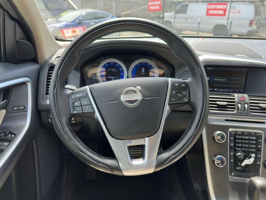 2011 Volvo XC60 AWD 4dr 3.0T w/Moonroof, available for sale in Irvington , New Jersey | Auto Haus of Irvington Corp. Irvington , New Jersey 2011 Volvo XC60 AWD 4dr 3.0T w/Moonroof, available for sale in Irvington , New Jersey | Auto Haus of Irvington Corp. Irvington , New Jersey