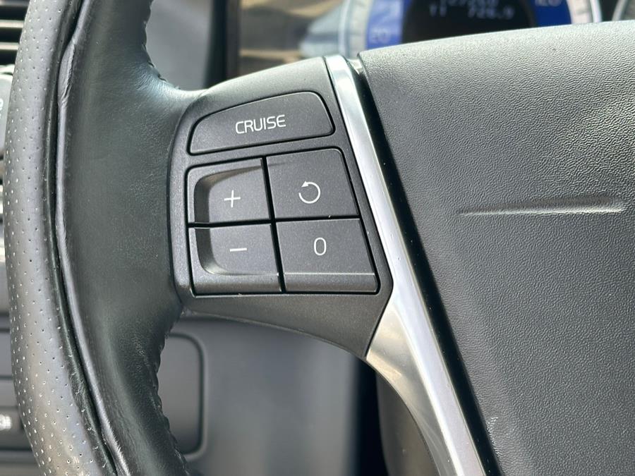 2011 Volvo XC60 AWD 4dr 3.0T w/Moonroof, available for sale in Irvington , New Jersey | Auto Haus of Irvington Corp. Irvington , New Jersey 2011 Volvo XC60 AWD 4dr 3.0T w/Moonroof, available for sale in Irvington , New Jersey | Auto Haus of Irvington Corp. Irvington , New Jersey