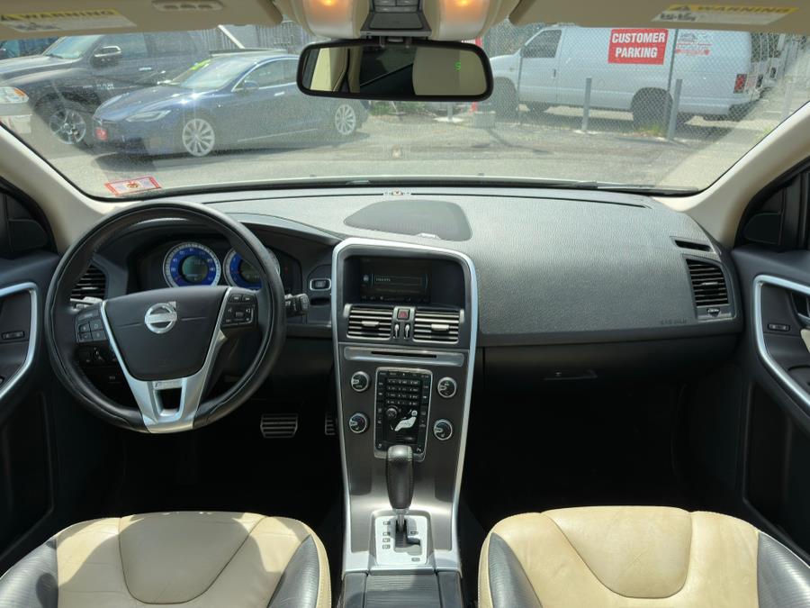 2011 Volvo XC60 AWD 4dr 3.0T w/Moonroof, available for sale in Irvington , New Jersey | Auto Haus of Irvington Corp. Irvington , New Jersey 2011 Volvo XC60 AWD 4dr 3.0T w/Moonroof, available for sale in Irvington , New Jersey | Auto Haus of Irvington Corp. Irvington , New Jersey