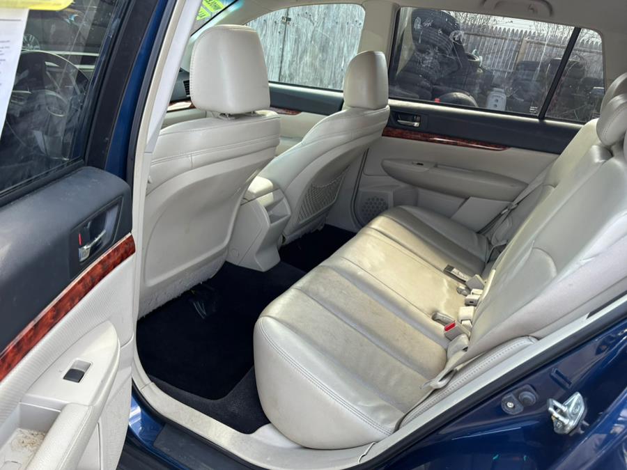 2010 Subaru Outback 4dr Wgn H4 Auto 2.5i Ltd Pwr Moon, available for sale in East Windsor, Connecticut | CT Car Co LLC. East Windsor, Connecticut 2010 Subaru Outback 4dr Wgn H4 Auto 2.5i Ltd Pwr Moon, available for sale in East Windsor, Connecticut | CT Car Co LLC. East Windsor, Connecticut
