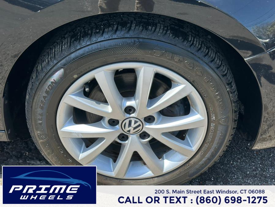 2014 Volkswagen Jetta Sedan 4dr Auto SE w/Connectivity/Sunroof PZEV, available for sale in East Windsor, Connecticut | Prime Wheels. East Windsor, Connecticut 2014 Volkswagen Jetta Sedan 4dr Auto SE w/Connectivity/Sunroof PZEV, available for sale in East Windsor, Connecticut | Prime Wheels. East Windsor, Connecticut