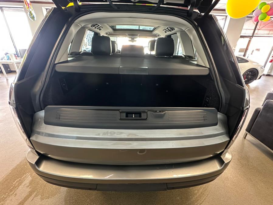 2021 Land Rover Range Rover Westminster SWB, available for sale in Inwood, New York | 5 Towns Drive. Inwood, New York 2021 Land Rover Range Rover Westminster SWB, available for sale in Inwood, New York | 5 Towns Drive. Inwood, New York