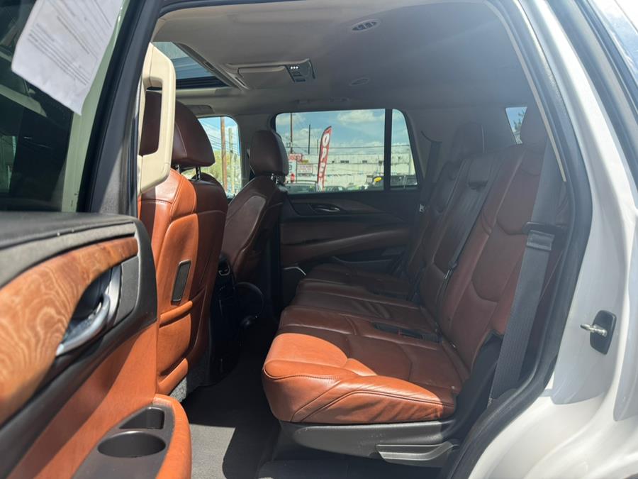 2019 Cadillac Escalade 4WD 4dr Luxury, available for sale in Linden, New Jersey | Champion Auto Sales. Linden, New Jersey 2019 Cadillac Escalade 4WD 4dr Luxury, available for sale in Linden, New Jersey | Champion Auto Sales. Linden, New Jersey