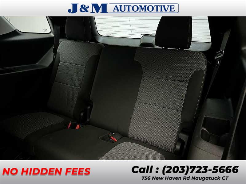 2019 Chevrolet Traverse LT Cloth, available for sale in Naugatuck, Connecticut | J&M Automotive Sls&Svc LLC. Naugatuck, Connecticut 2019 Chevrolet Traverse LT Cloth, available for sale in Naugatuck, Connecticut | J&M Automotive Sls&Svc LLC. Naugatuck, Connecticut