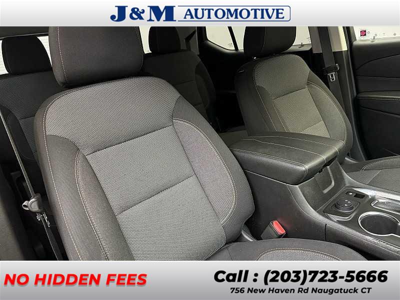 2019 Chevrolet Traverse LT Cloth, available for sale in Naugatuck, Connecticut | J&M Automotive Sls&Svc LLC. Naugatuck, Connecticut 2019 Chevrolet Traverse LT Cloth, available for sale in Naugatuck, Connecticut | J&M Automotive Sls&Svc LLC. Naugatuck, Connecticut