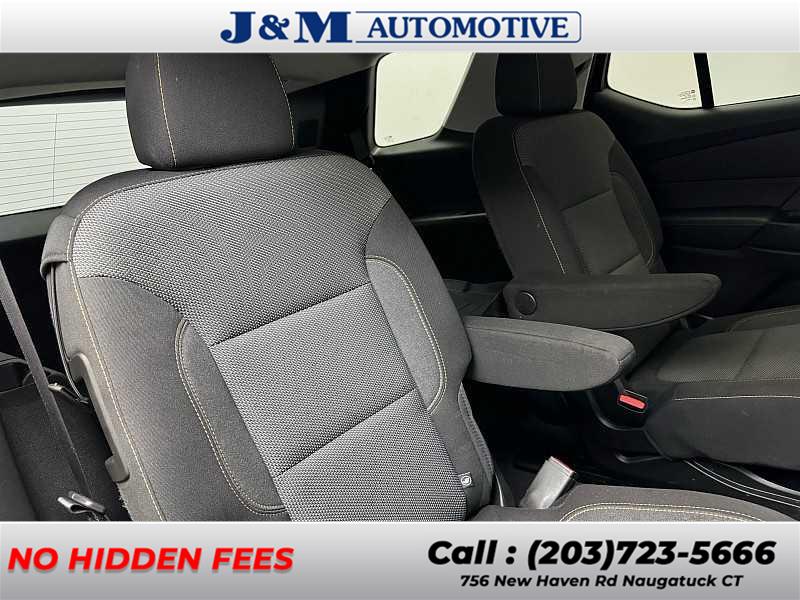 2019 Chevrolet Traverse LT Cloth, available for sale in Naugatuck, Connecticut | J&M Automotive Sls&Svc LLC. Naugatuck, Connecticut 2019 Chevrolet Traverse LT Cloth, available for sale in Naugatuck, Connecticut | J&M Automotive Sls&Svc LLC. Naugatuck, Connecticut