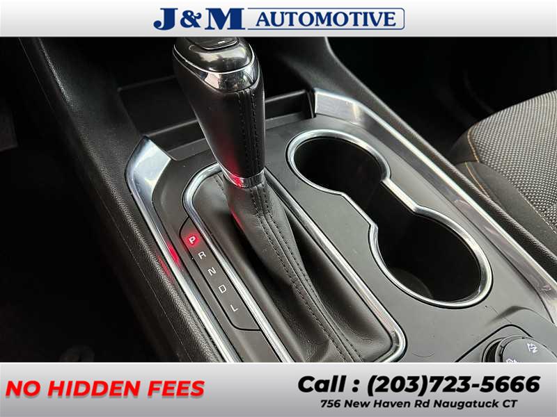 2019 Chevrolet Traverse LT Cloth, available for sale in Naugatuck, Connecticut | J&M Automotive Sls&Svc LLC. Naugatuck, Connecticut 2019 Chevrolet Traverse LT Cloth, available for sale in Naugatuck, Connecticut | J&M Automotive Sls&Svc LLC. Naugatuck, Connecticut
