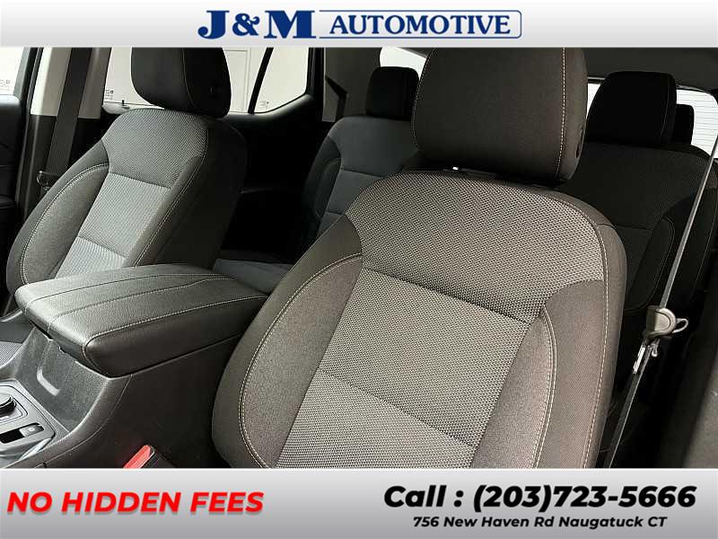2019 Chevrolet Traverse LT Cloth, available for sale in Naugatuck, Connecticut | J&M Automotive Sls&Svc LLC. Naugatuck, Connecticut 2019 Chevrolet Traverse LT Cloth, available for sale in Naugatuck, Connecticut | J&M Automotive Sls&Svc LLC. Naugatuck, Connecticut
