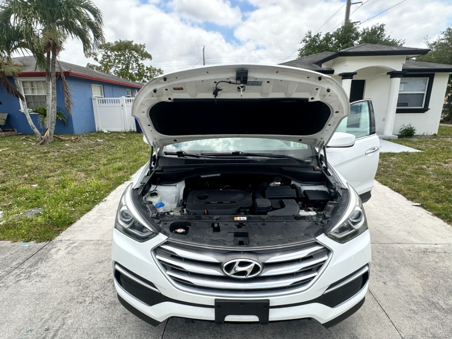 2018 Hyundai Santa Fe Sport Sport Utility 4D, available for sale in Hollywood, Florida | Select Auto Hollywood. Hollywood, Florida 2018 Hyundai Santa Fe Sport Sport Utility 4D, available for sale in Hollywood, Florida | Select Auto Hollywood. Hollywood, Florida