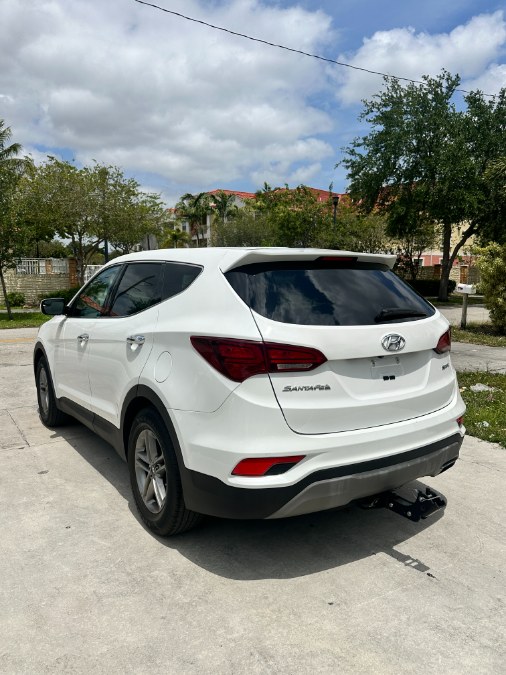 2018 Hyundai Santa Fe Sport Sport Utility 4D, available for sale in Hollywood, Florida | Select Auto Hollywood. Hollywood, Florida 2018 Hyundai Santa Fe Sport Sport Utility 4D, available for sale in Hollywood, Florida | Select Auto Hollywood. Hollywood, Florida