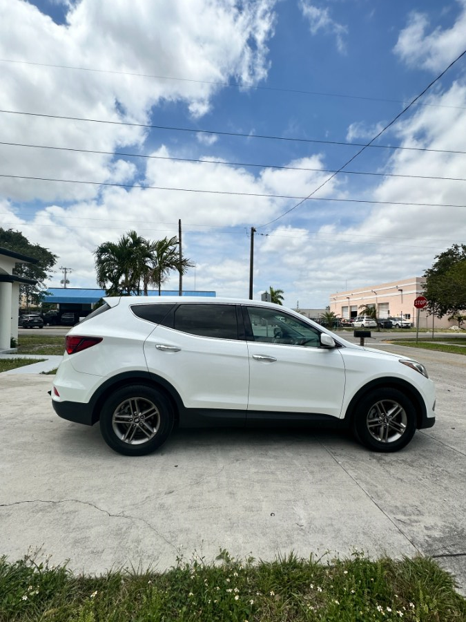 2018 Hyundai Santa Fe Sport Sport Utility 4D, available for sale in Hollywood, Florida | Select Auto Hollywood. Hollywood, Florida 2018 Hyundai Santa Fe Sport Sport Utility 4D, available for sale in Hollywood, Florida | Select Auto Hollywood. Hollywood, Florida