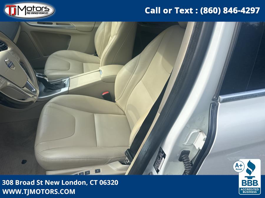 2015 Volvo XC60 2015.5 AWD 4dr T5 Premier, available for sale in New London, Connecticut | TJ Motors LLC. New London, Connecticut 2015 Volvo XC60 2015.5 AWD 4dr T5 Premier, available for sale in New London, Connecticut | TJ Motors LLC. New London, Connecticut