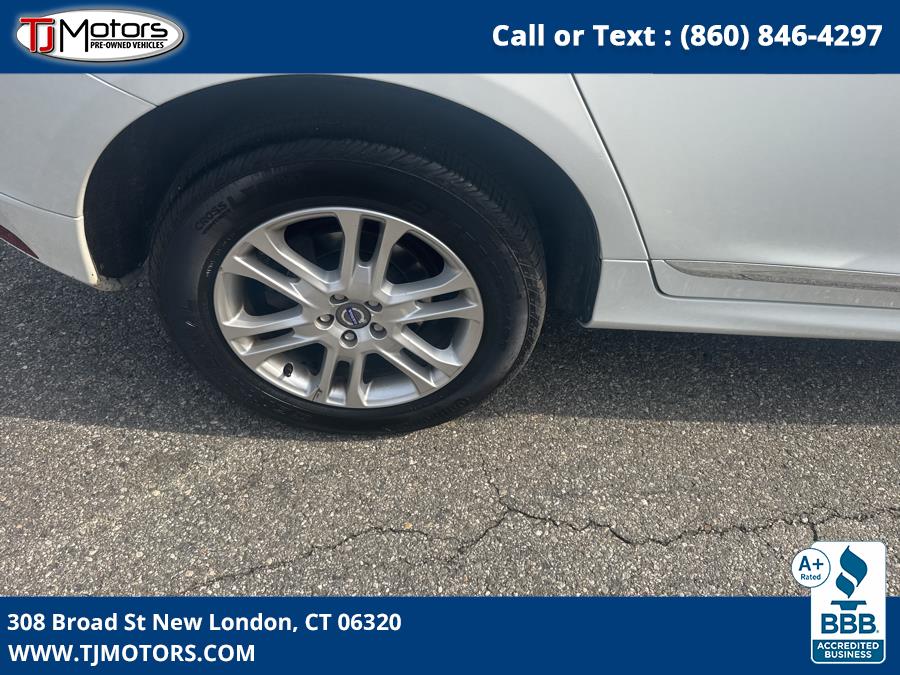 2015 Volvo XC60 2015.5 AWD 4dr T5 Premier, available for sale in New London, Connecticut | TJ Motors LLC. New London, Connecticut 2015 Volvo XC60 2015.5 AWD 4dr T5 Premier, available for sale in New London, Connecticut | TJ Motors LLC. New London, Connecticut