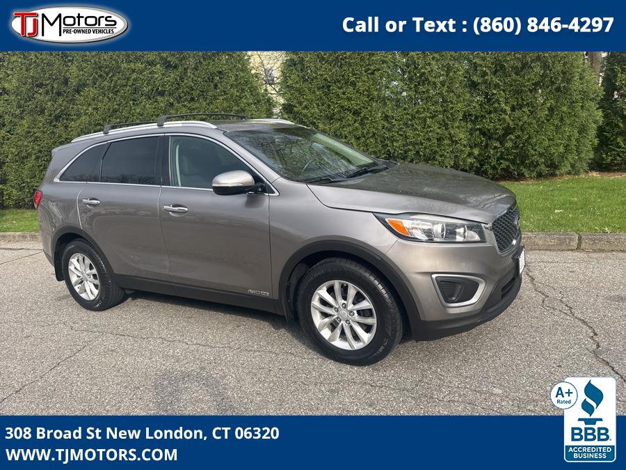 2016 Kia Sorento AWD 4dr 3.3L LX, available for sale in New London, Connecticut | TJ Motors LLC. New London, Connecticut 2016 Kia Sorento AWD 4dr 3.3L LX, available for sale in New London, Connecticut | TJ Motors LLC. New London, Connecticut