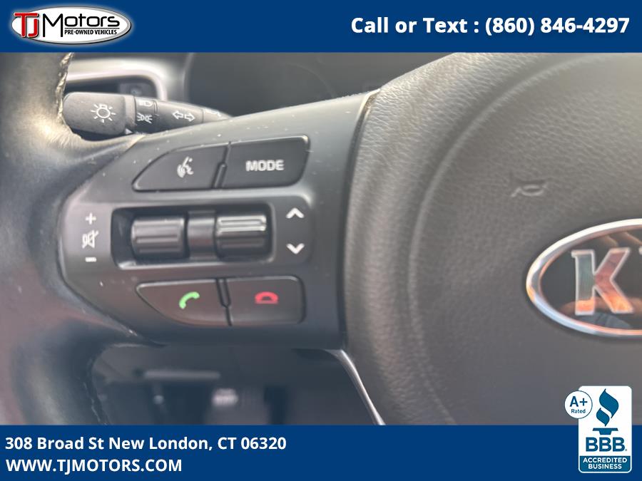 2016 Kia Sorento AWD 4dr 3.3L LX, available for sale in New London, Connecticut | TJ Motors LLC. New London, Connecticut 2016 Kia Sorento AWD 4dr 3.3L LX, available for sale in New London, Connecticut | TJ Motors LLC. New London, Connecticut