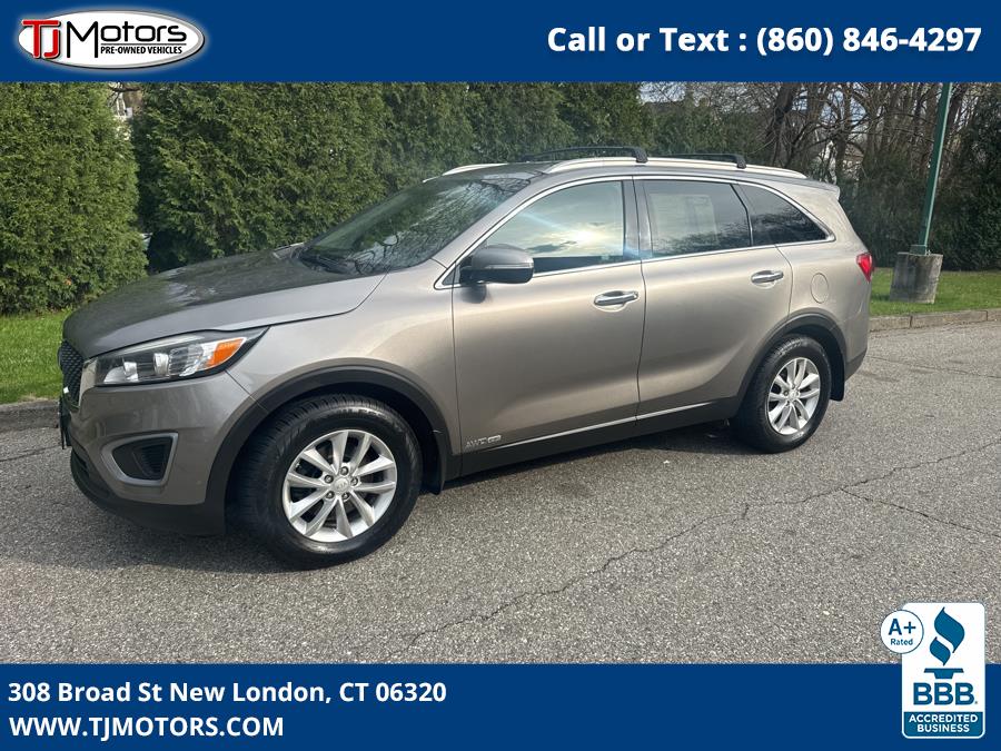 2016 Kia Sorento AWD 4dr 3.3L LX, available for sale in New London, Connecticut | TJ Motors LLC. New London, Connecticut 2016 Kia Sorento AWD 4dr 3.3L LX, available for sale in New London, Connecticut | TJ Motors LLC. New London, Connecticut