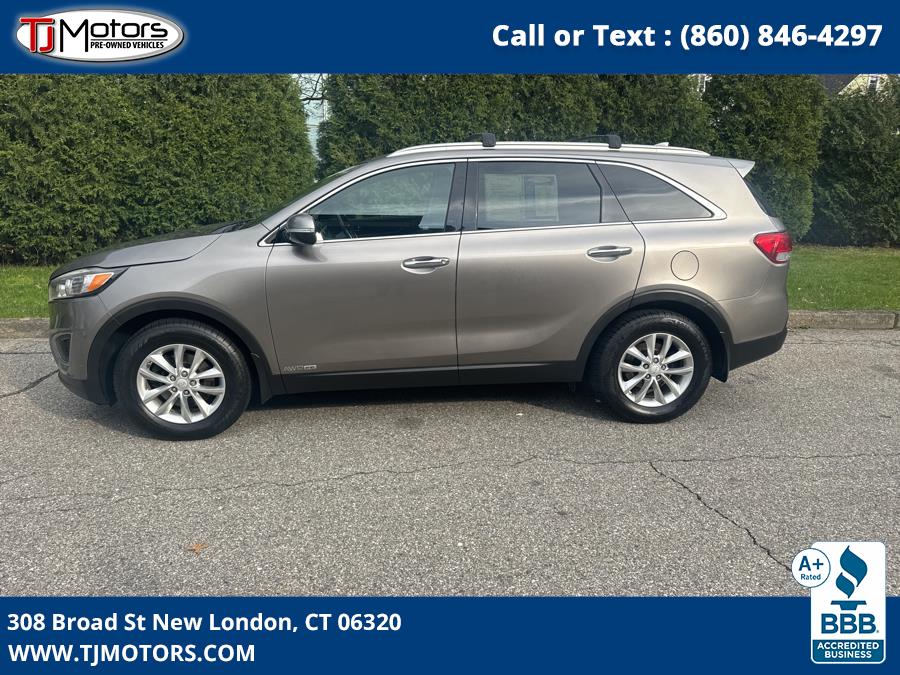 2016 Kia Sorento AWD 4dr 3.3L LX, available for sale in New London, Connecticut | TJ Motors LLC. New London, Connecticut 2016 Kia Sorento AWD 4dr 3.3L LX, available for sale in New London, Connecticut | TJ Motors LLC. New London, Connecticut